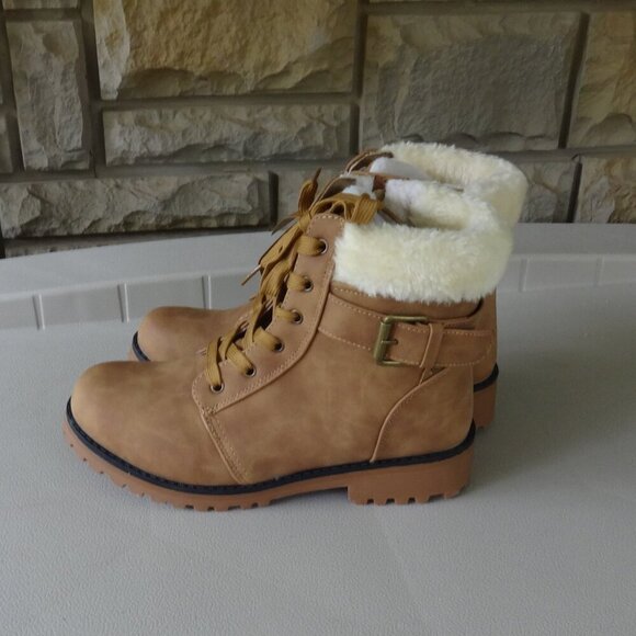 LAMO APRES women's boots size 8, tan, side zip, lace up, faux fur lining insole - Picture 1 of 15